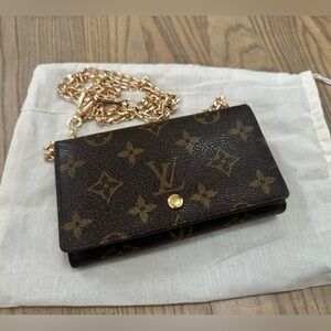 Louis Vuitton 2001 Brown Monogram Tresor with Gold Chain. *AUTHENTIC*